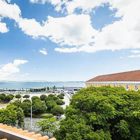 Emporium Lisbon Suites-3
